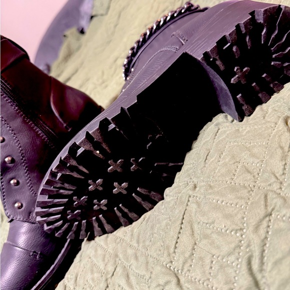 Brand new soda combat boots - Picture 3 of 5